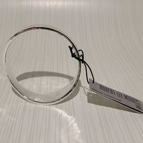 Robert Lee Morris SOHO Silver Plated Bracelet Beautiful Detailed New - Picture 5 of 7